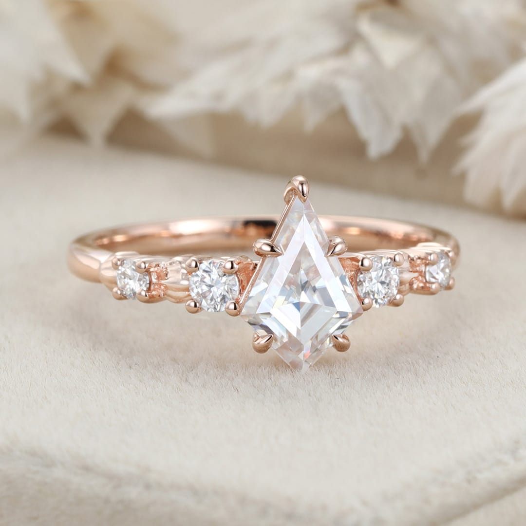1 CT Kite Cut Moissanite Engagement Ring Vintage Rose gold Diamond Engagement Ring Promise Ring Wedding Ring Gifts For Her