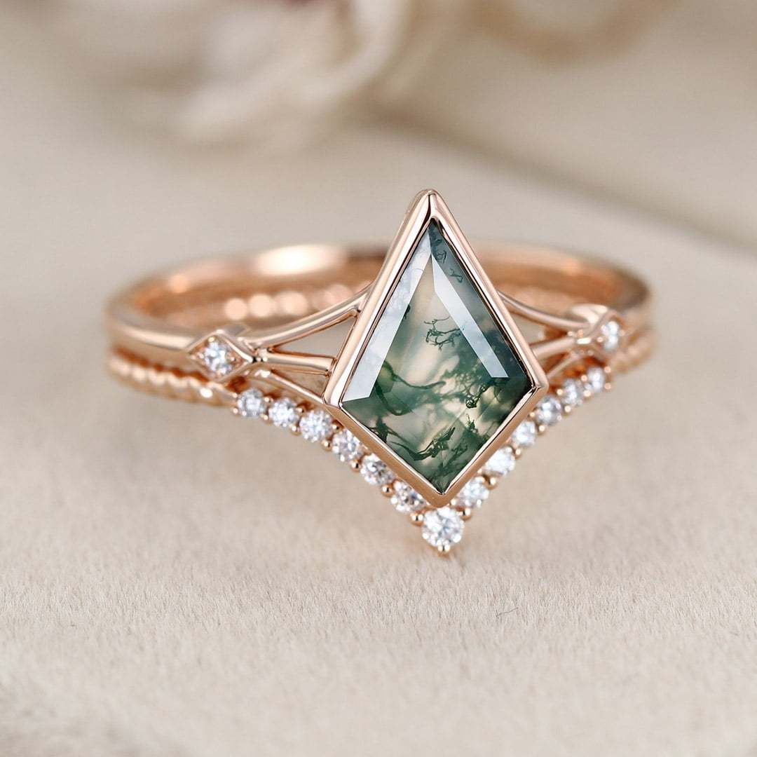 10x7mm Green Moss Agate Engagement Ring Set In 14K Rose Gold