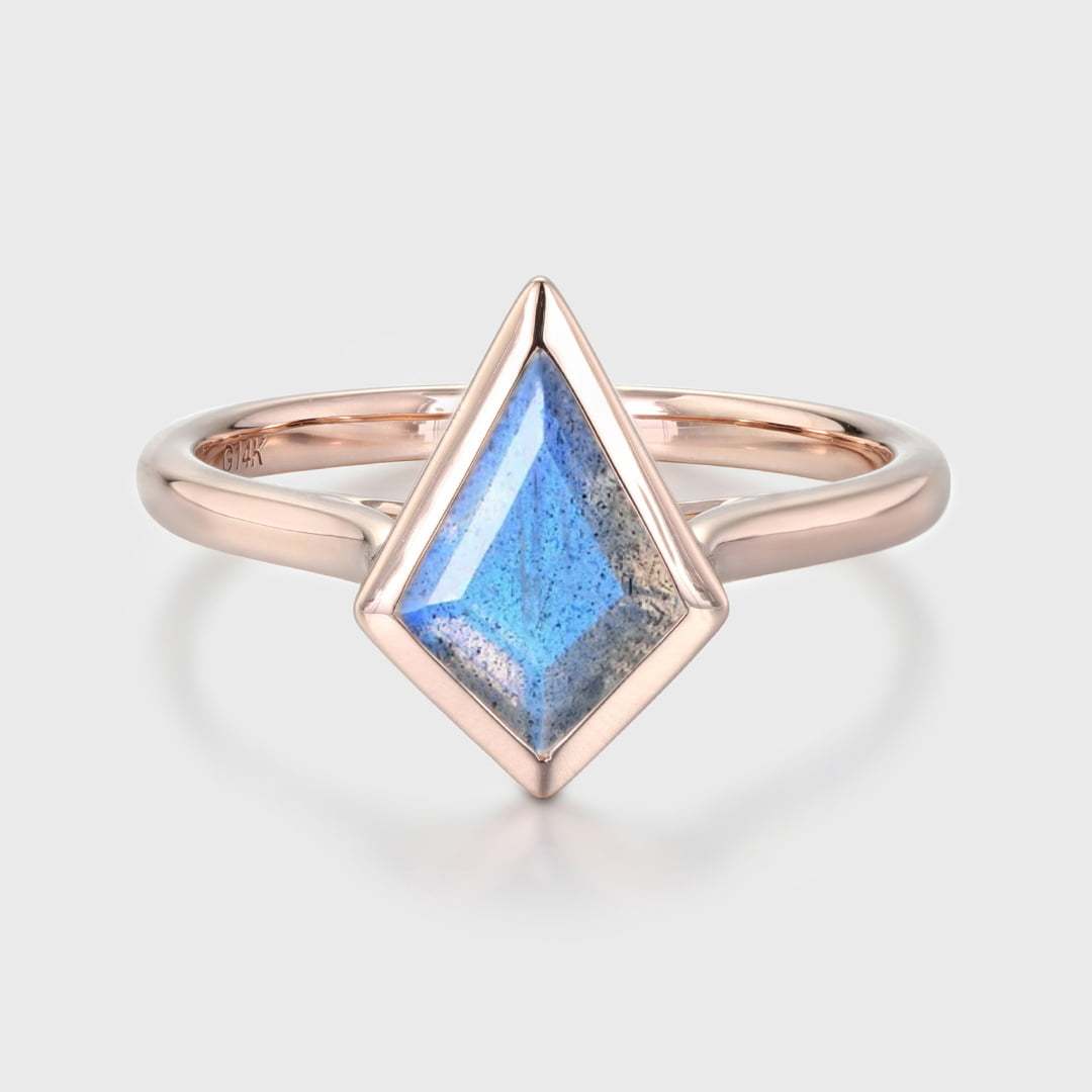 10x7mm Kite Cut Labradorite Engagement Ring Vintage 14K Rose Gold Bezel Labradorite Ring Give One-of-a-Kind Gift for Her
