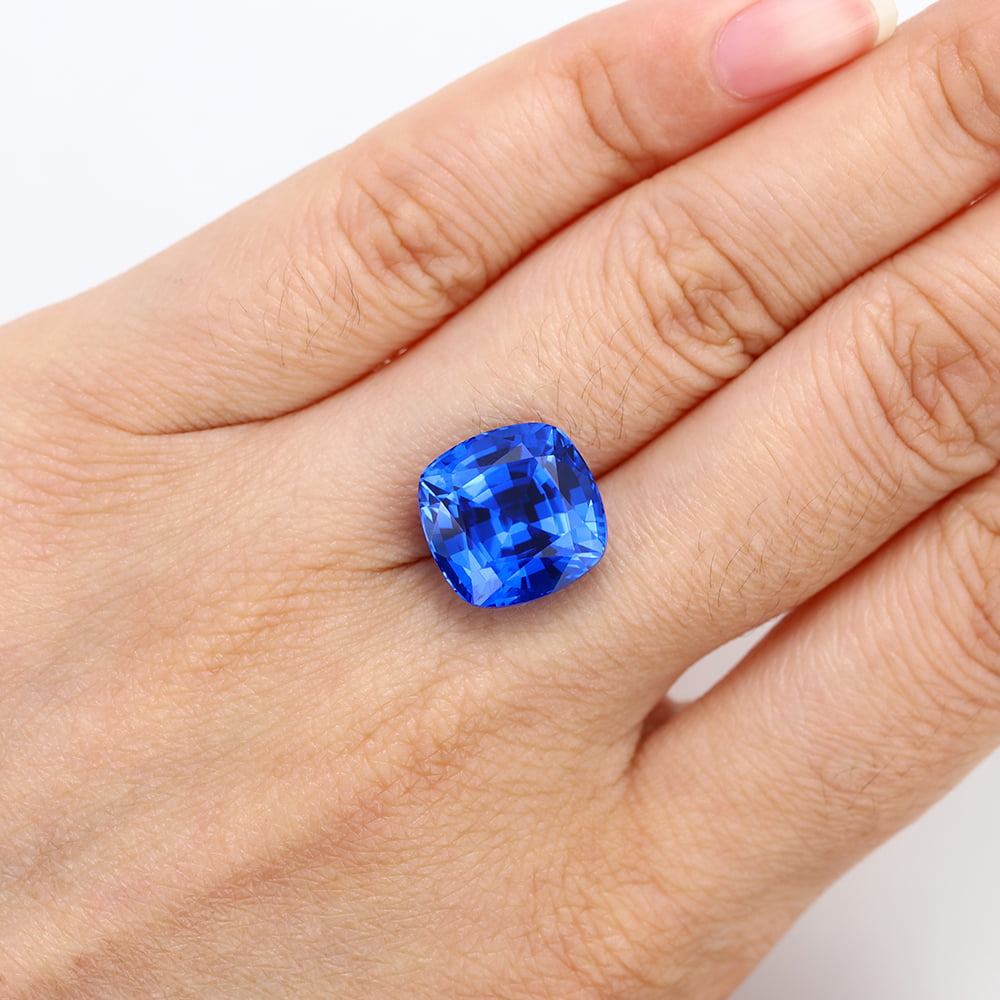 15 Carat Cushion Cut Lab Grown Vivid Blue Sapphire Loose Stone