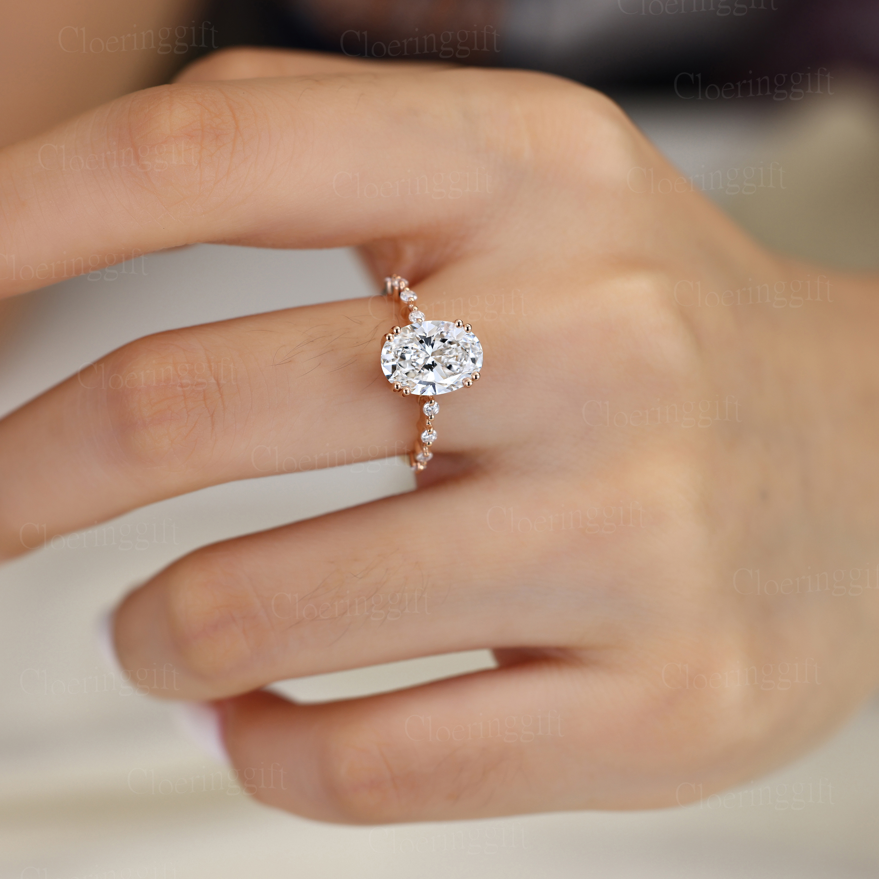2.0Ct Oval Cut Lab Grown Diamond Engagement Ring Side Round Diamonds Wedding Ring For Her