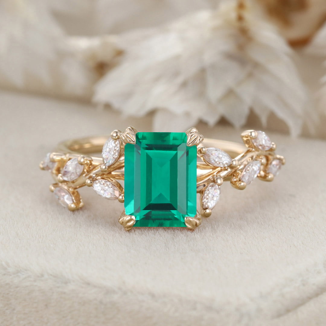2 Carat 8x6mm Emerald Cut Lab-Grown Emerald Engagement ring 14K Solid Gold Ring