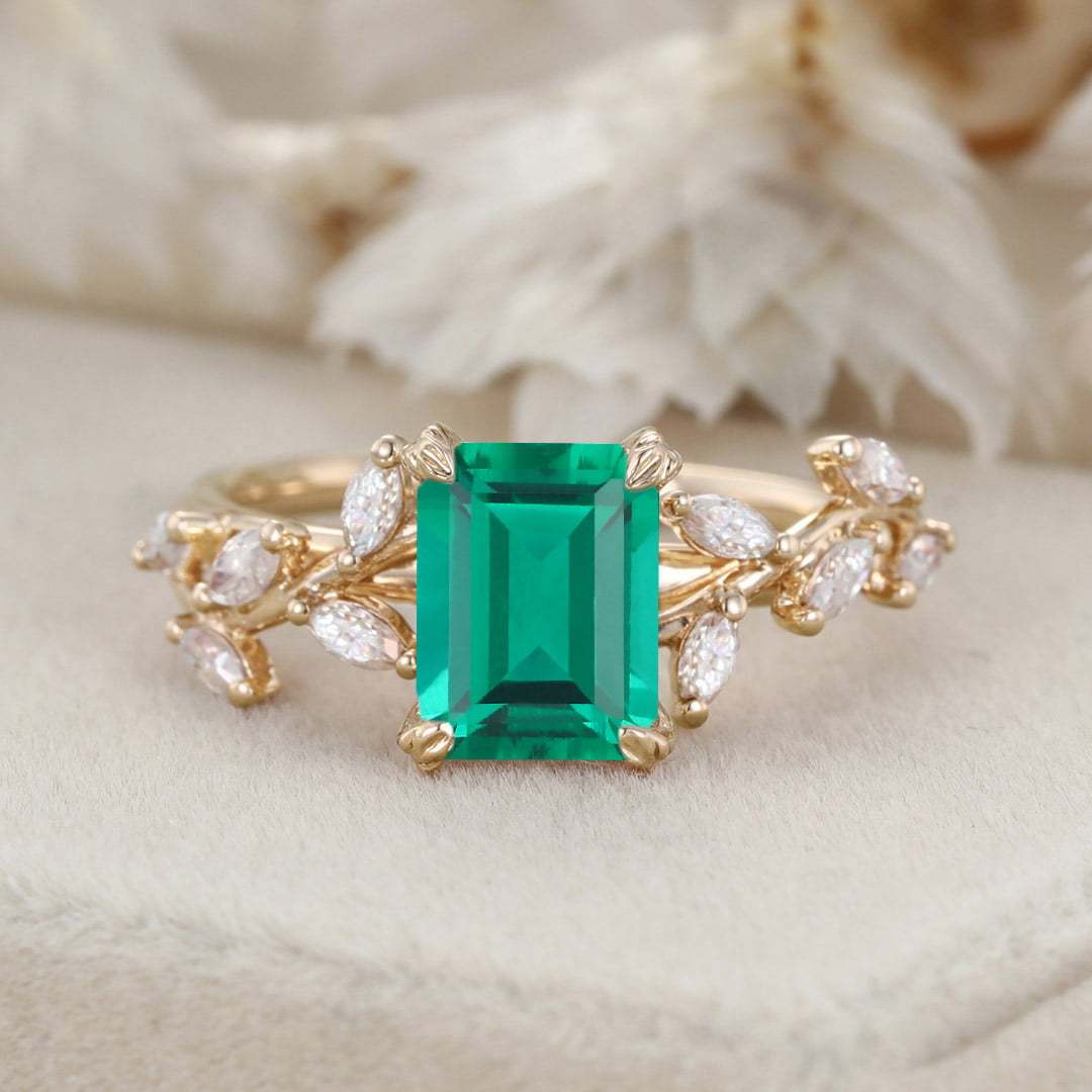 2 Carat 8x6mm Emerald Cut Lab-Grown Emerald Engagement ring 14K Solid Gold Ring