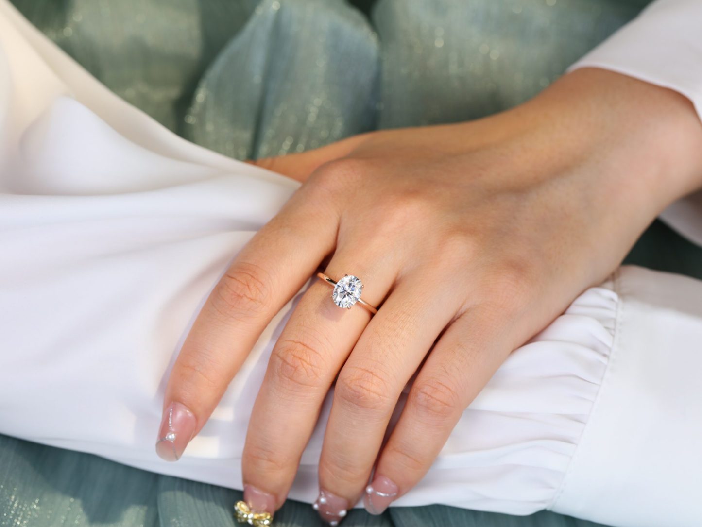 2 Carat Oval Solitaire Moissanite Engagement Ring in 14K Rose Gold