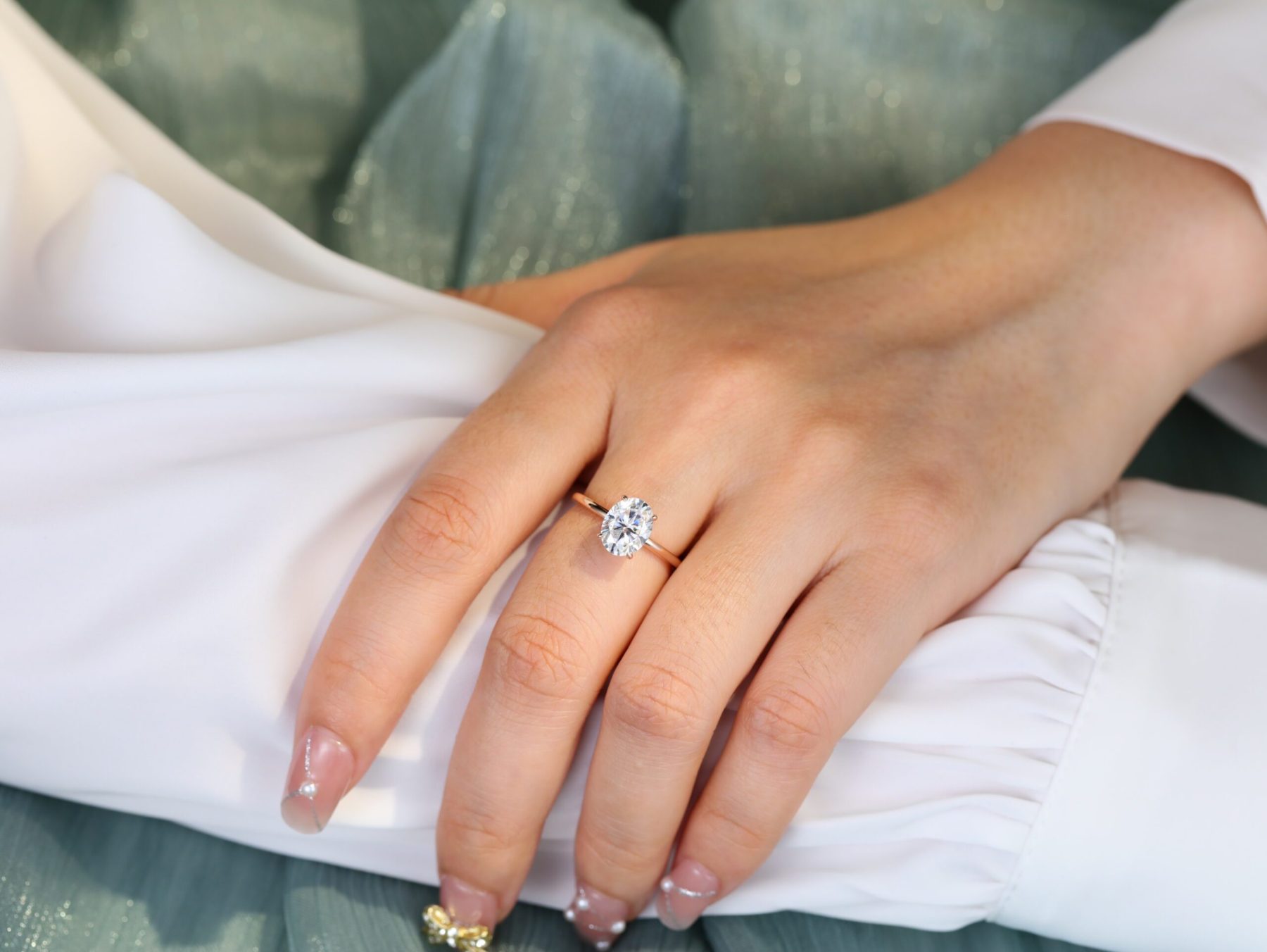 2 Carat Oval Solitaire Moissanite Engagement Ring in 14K Rose Gold