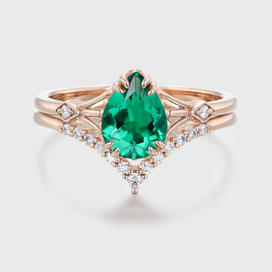 2PCS Pear shaped Emerald engagement ring set vintage Rose gold Unique Diamond cluster engagement ring women Bridal gift