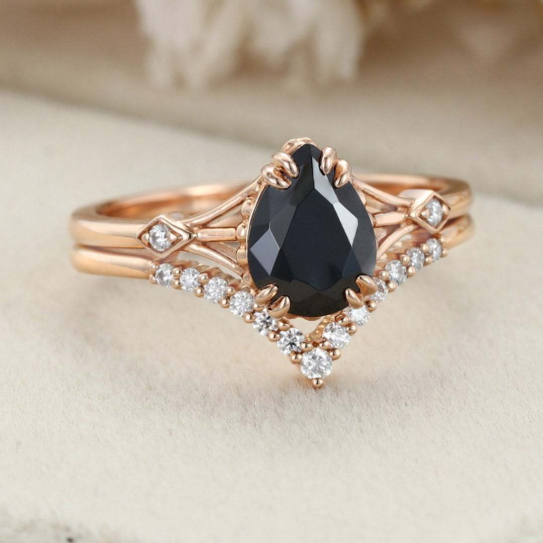 2pcs Pear shaped Unique Black Onyx Engagement Ring Set Vintage Rose Gold Moissanite Ring Bridal Set Women diamond ring Bridal Anniversary