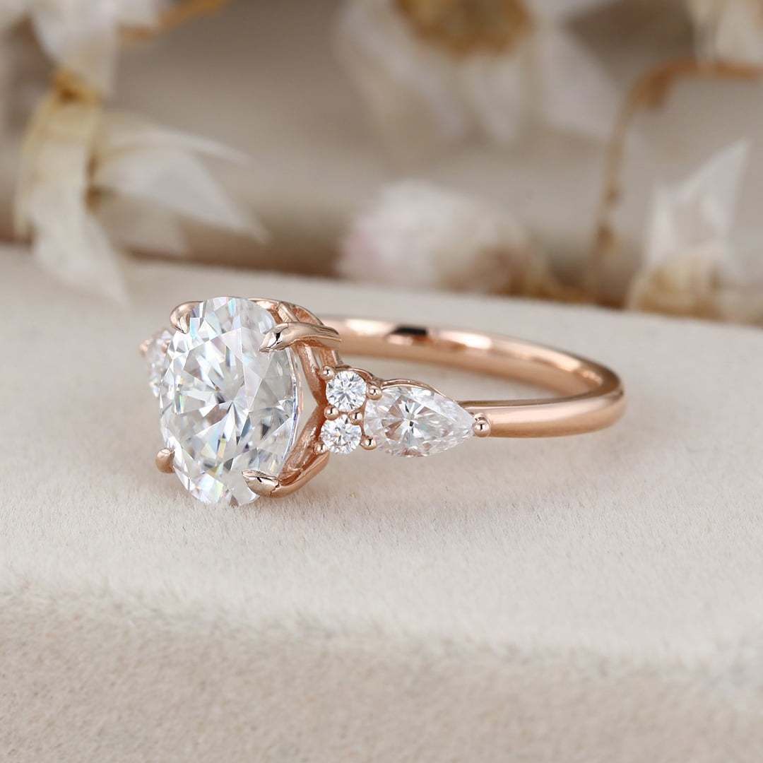 14K Rose Gold 7*9mm 2 Carat Oval Cut Moissanite Ring
