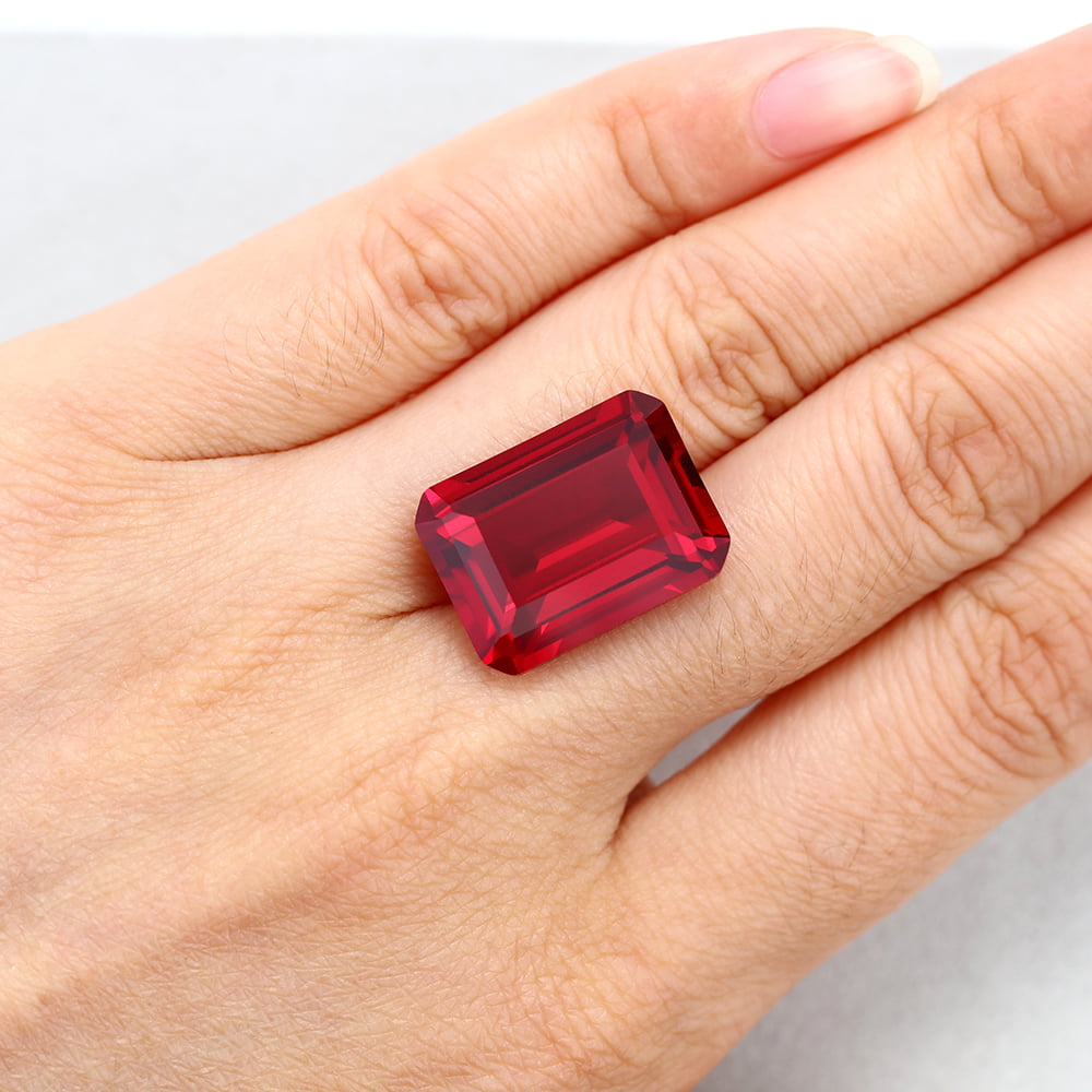 30 Carat Emerald Cut Lab Grown Ruby Loose Stone （Custom-made for Paul  in the Ga）