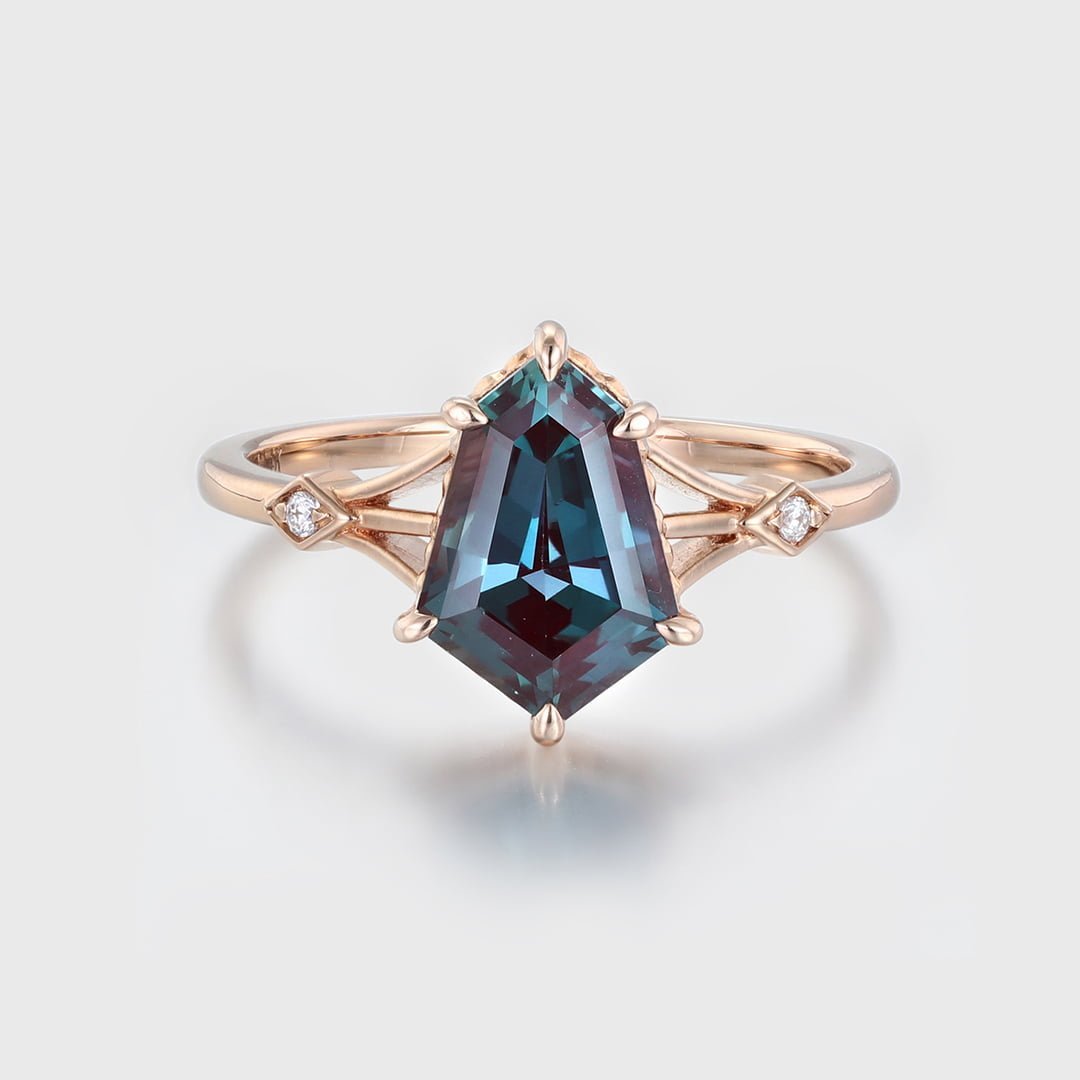 7x10mm Shield Shape Lab Alexandrite engagement ring Unique Simple Rose gold Moissanite engagement ring Bridal promise Anniversary gift ring