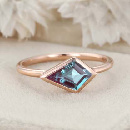 Alexandrite Engagement Ring Art Deco Minimalist Bezel Ring Kite Cut Gemstone East West Ring Simple Wedding Ring