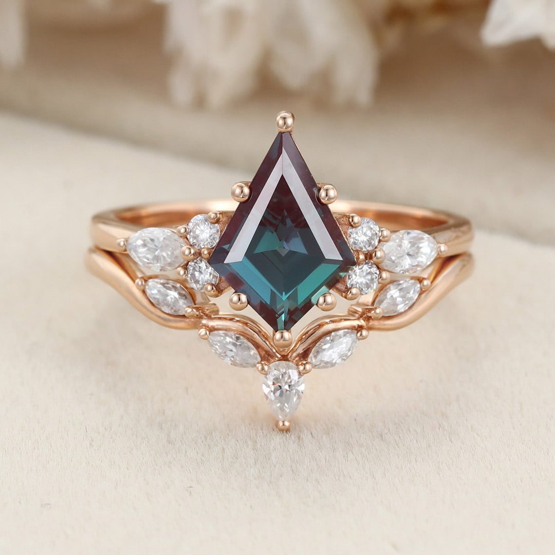 Kite Cut Alexandrte engagement Ring Set Rose gold Marquise Moissanite Wedding Band ring Wedding promise Anniversary gift for her