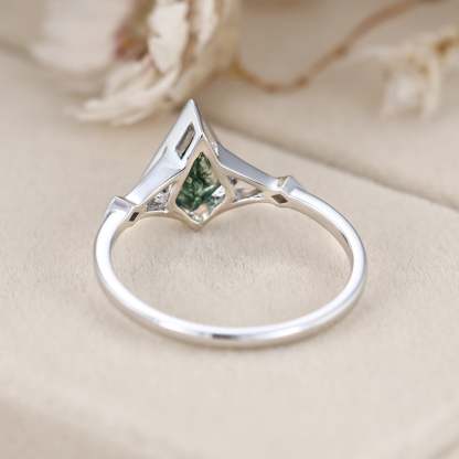 Art Deco 10x7mm Moss Agate Kite Cut Ring in 14k White Gold