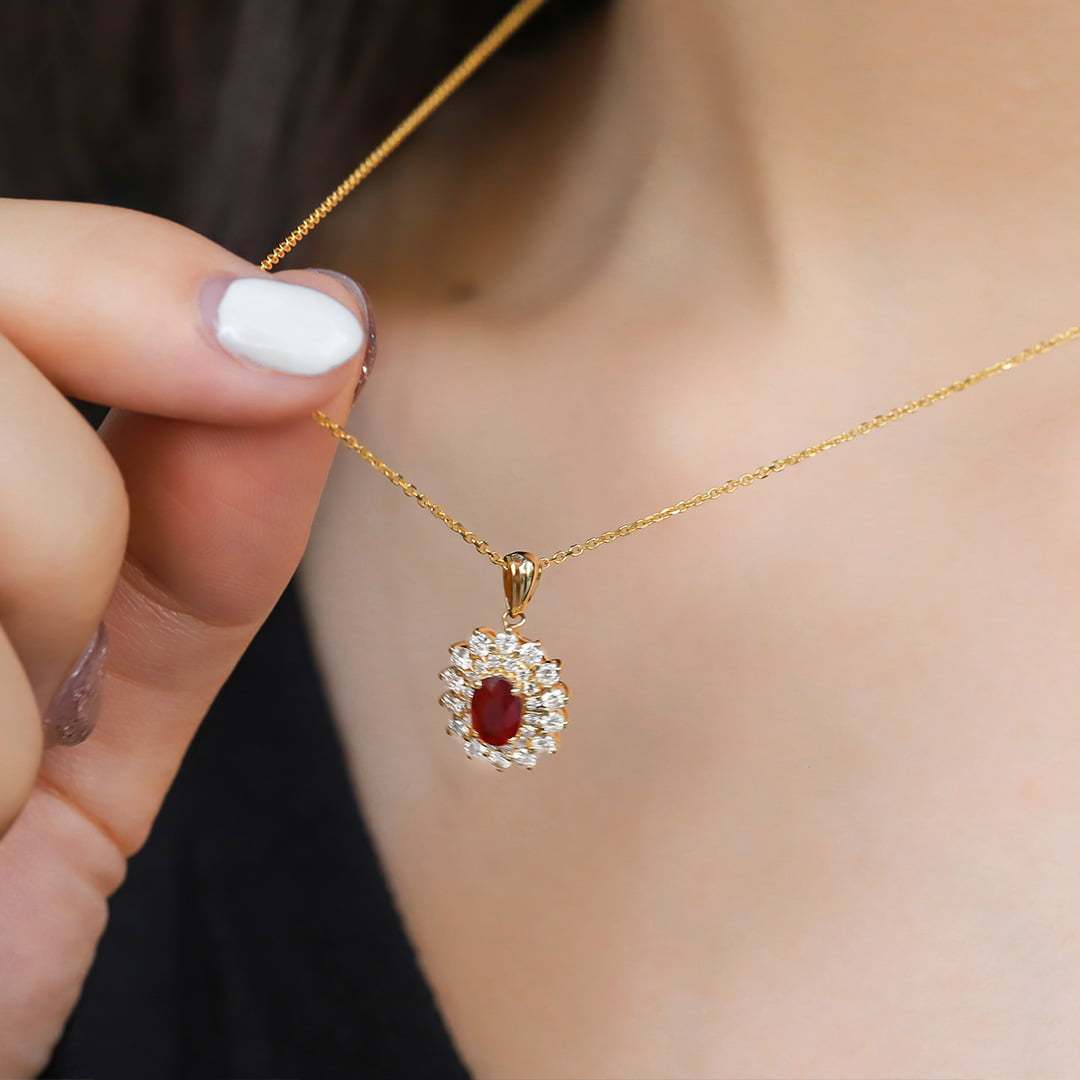 Diamond and Ruby halo pendant necklace 18k Yellow gold