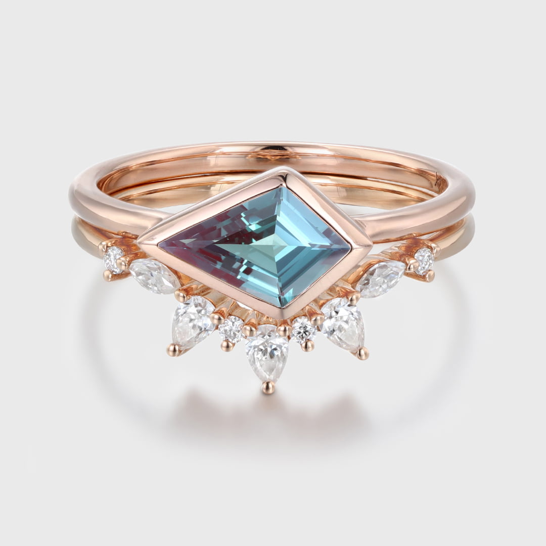 East West Bezel Engagement Ring Kite Cut Bezel Alexandrite Ring Set 14K Rose Gold Diamond Wedding Ring