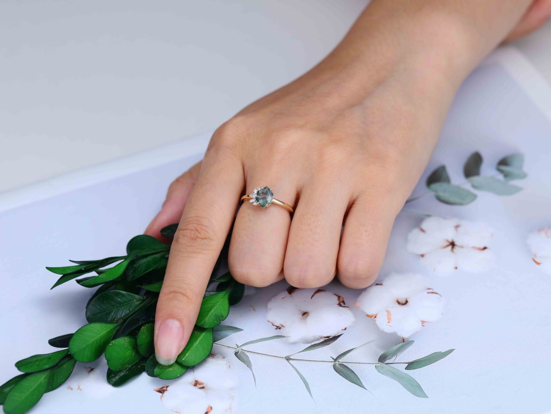 Hexagon Moss Agate Asymmetrical Ring Aquatic Green Agate Engagement Ring 14k Solid Gold Vintage Anniversary Ring Solitaire Promise Ring