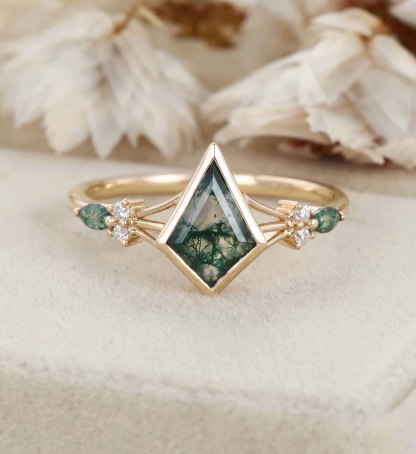 Unique Kite Cut Green Moss Agate Engagement Ring Set 14k Rose Gold Moissanite Wedding Ring Set Gift