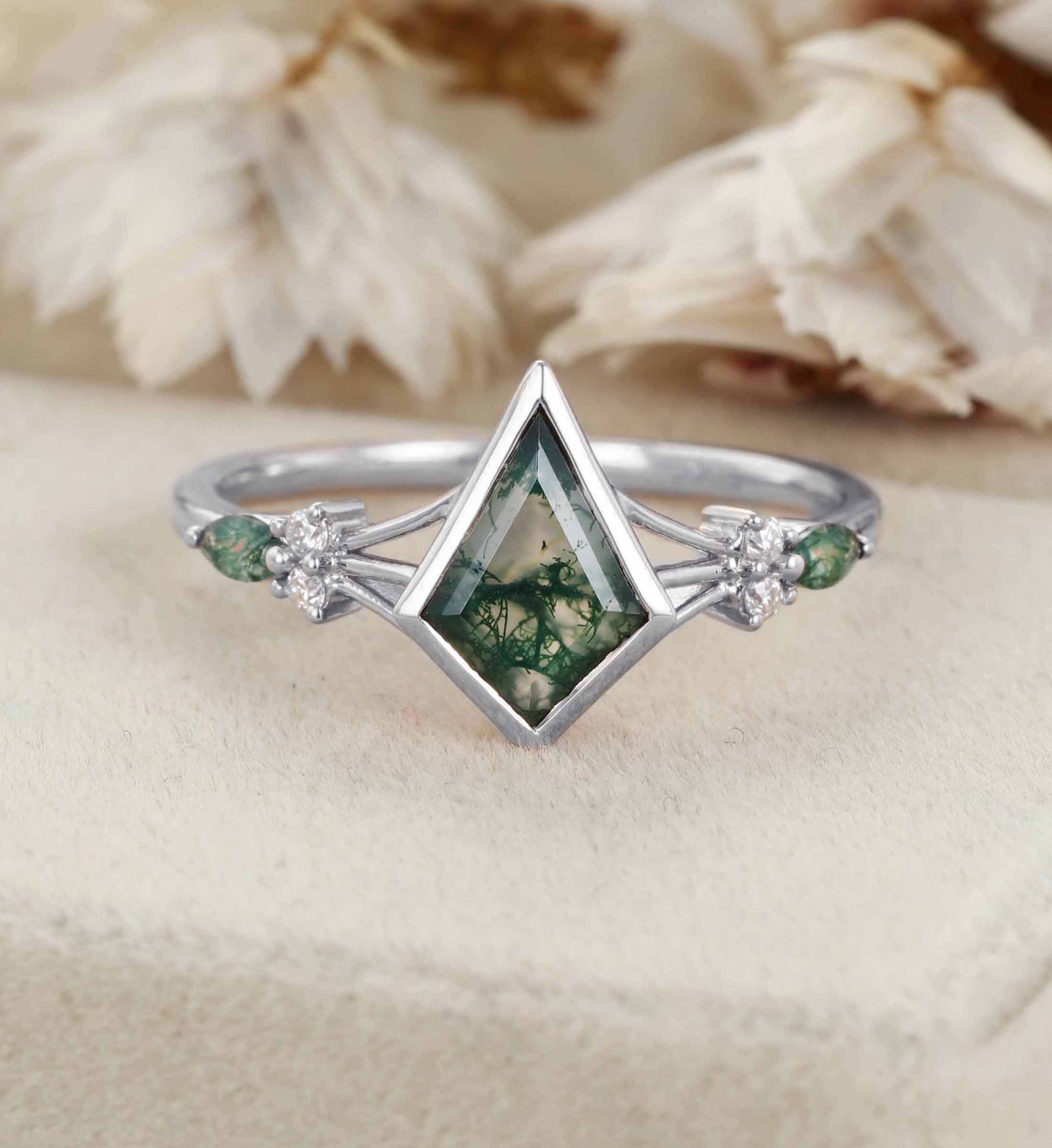 Unique Kite Cut Green Moss Agate Engagement Ring Set 14k Rose Gold Moissanite Wedding Ring Set Gift