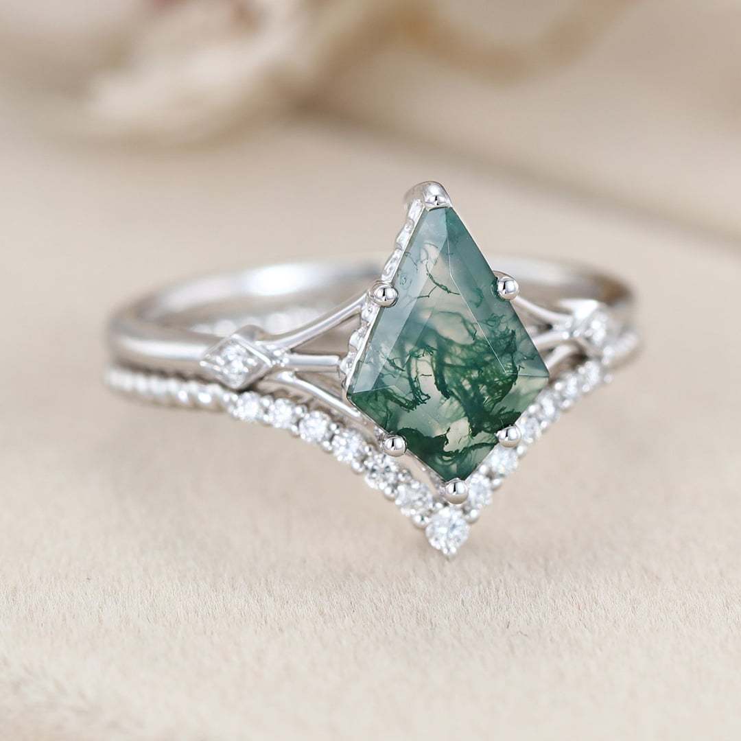 Kite cut Moss Agate engagement ring set Vintage White gold engagement ring Unique art deco engagement ring curved wedding band Bridal set