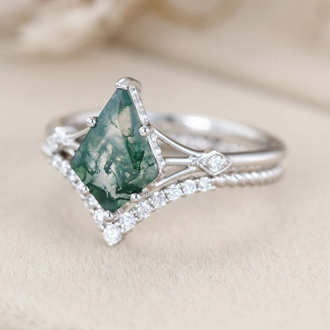 Kite cut Moss Agate engagement ring set Vintage White gold engagement ring Unique art deco engagement ring curved wedding band Bridal set