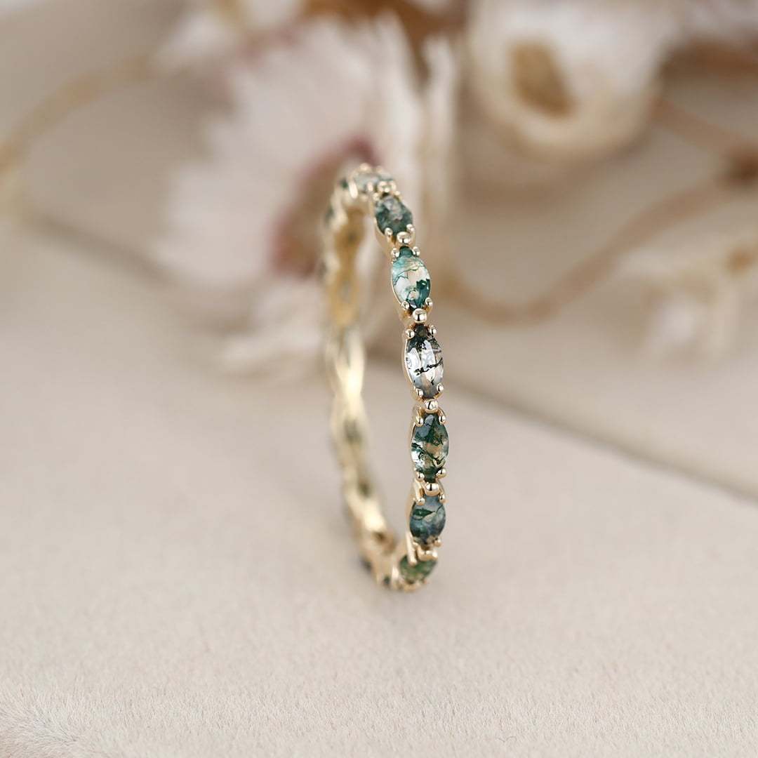 Natura Moss Agate Stacking Wedding Band In 14K Yellow Gold