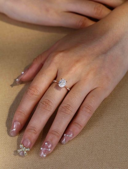 Oval Crushed ice Cut