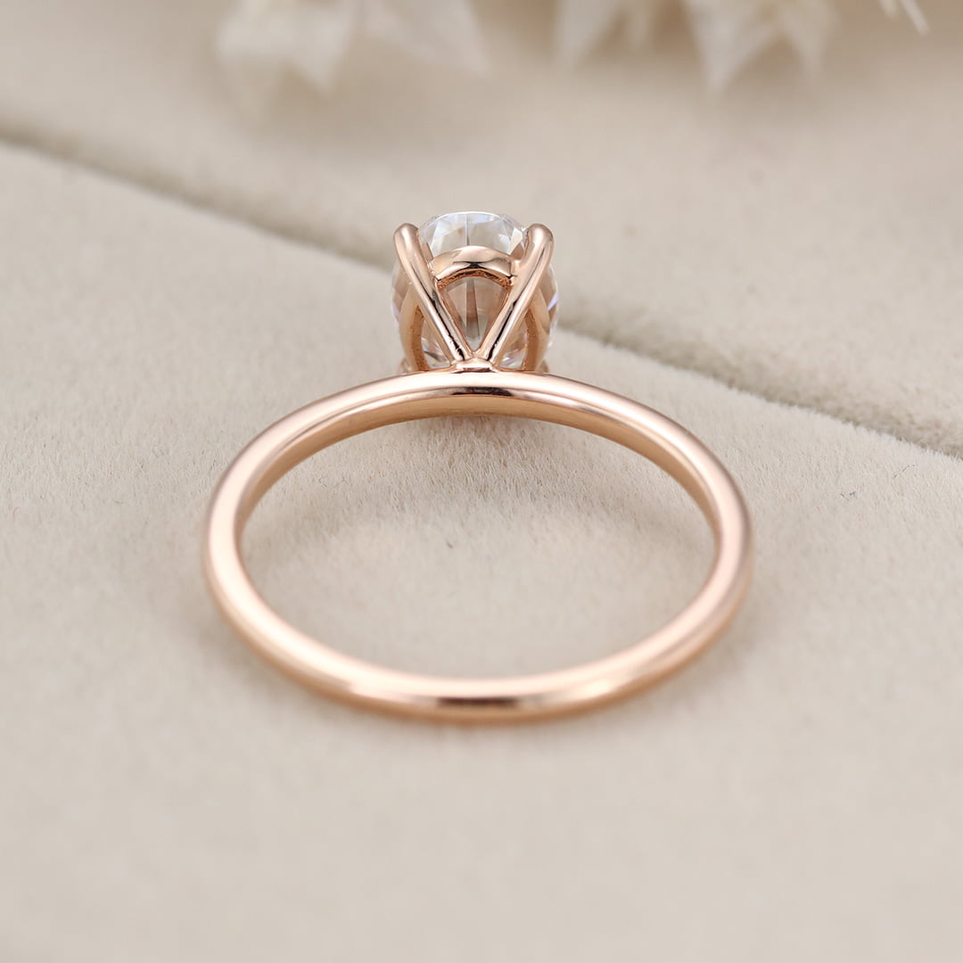 Simple 8x6mm 1.5  Carat  Oval Moissanite Ring In 14K Rose Gold