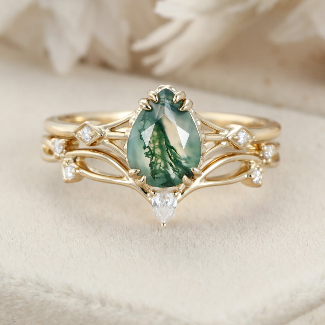 Pear cut Moss Agate engagement ring set unique engagement ring vintage Yellow gold women Curved Diamond wedding Bridal Anniversary gift ring