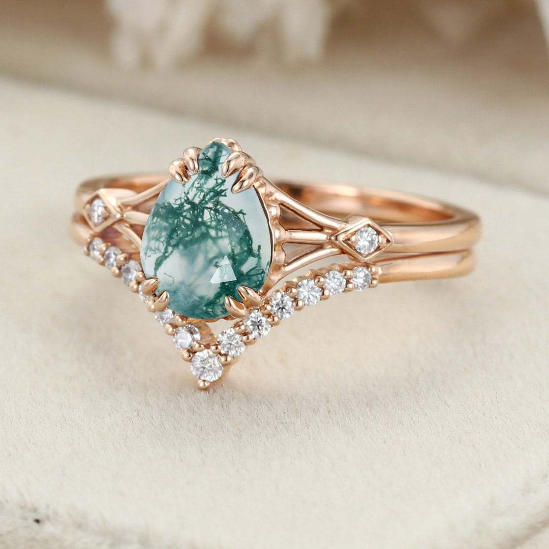Pear shape Natural Moss Agate engagement ring set Vintage rose gold moissanite engagement ring Unique diamond ring Bridal set Anniversary gift