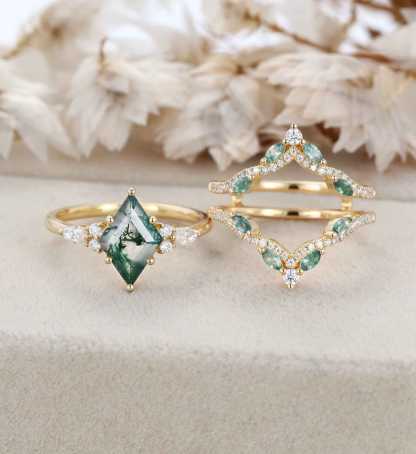Rhombus Shaped Moss Agate Engagement Ring Set Vintage 14K Solid Gold Marquise Moss Agate engagement set Enhancer wedding ring set Anniversary gift