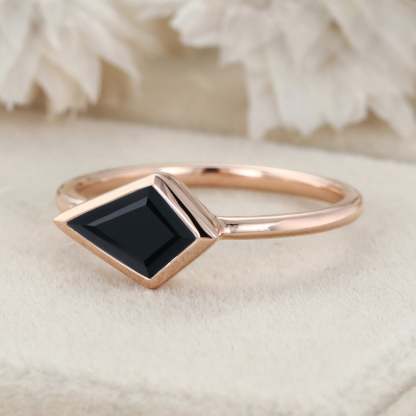 Rose Gold Black Onyx Engagement Ring Art Deco Minimalist Bezel Ring Kite Cut Gemstone East West Ring Simple Wedding Ring