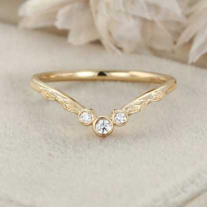 Three Stone Moissanite Wedding Band Yellow Gold Wedding Band Bezel Round Cut Diamond Band Unique Dainty Bridal Ring Marriage Ring