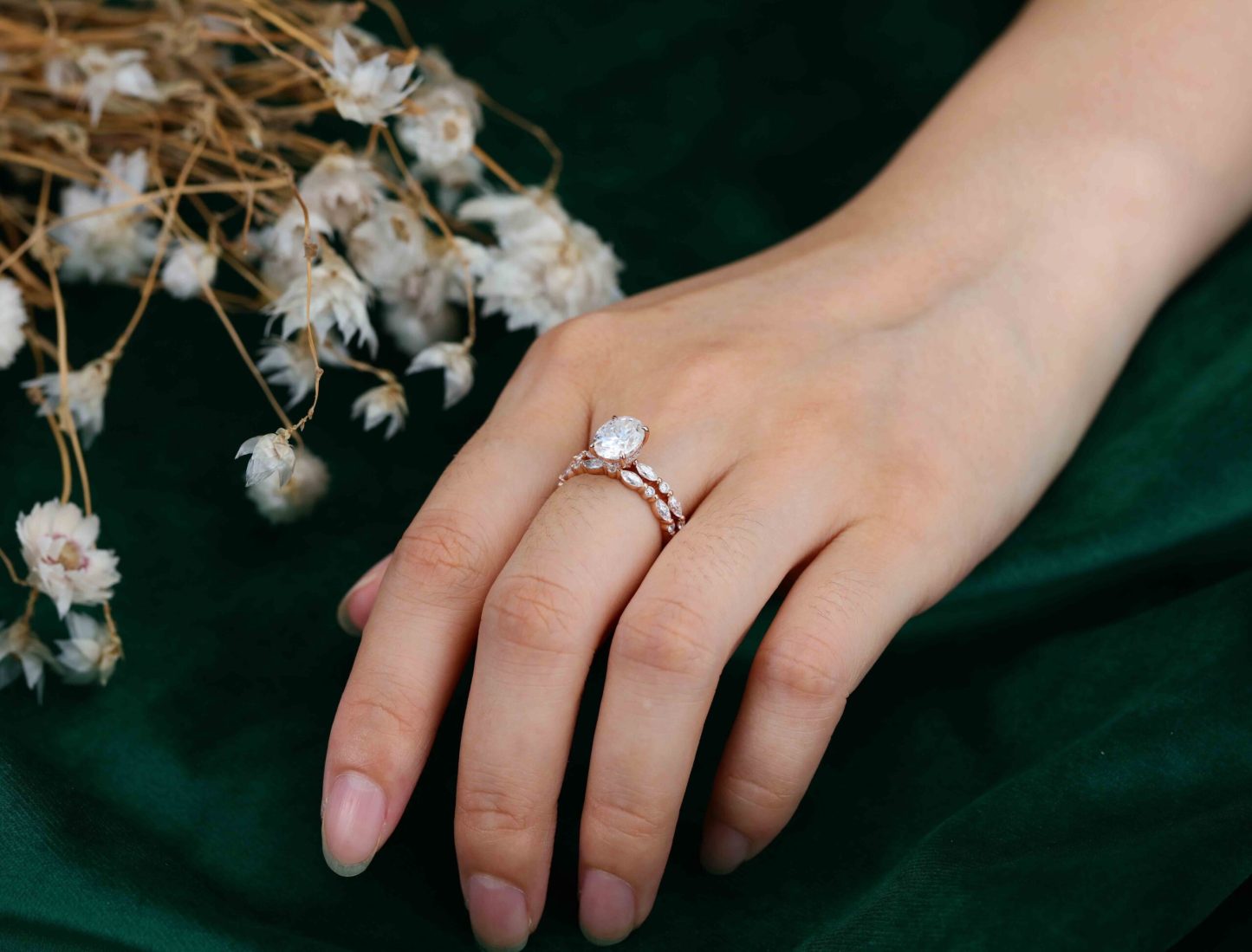 Unique 2ct Oval Moissanite Engagement Ring Set Vintage Marquise Wedding Ring Rose gold Engagement Ring Bridal set Promise Gift Anniversary