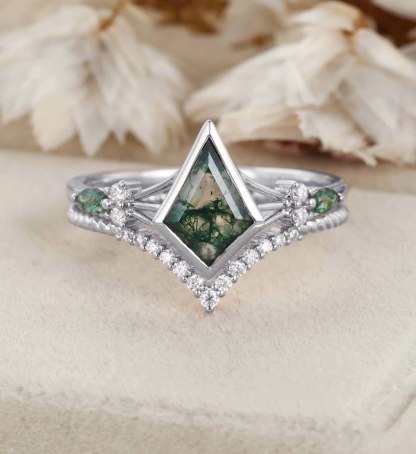 Unique Kite Cut Green Moss Agate Engagement Ring Set 14k Rose Gold Moissanite Wedding Ring Set Gift