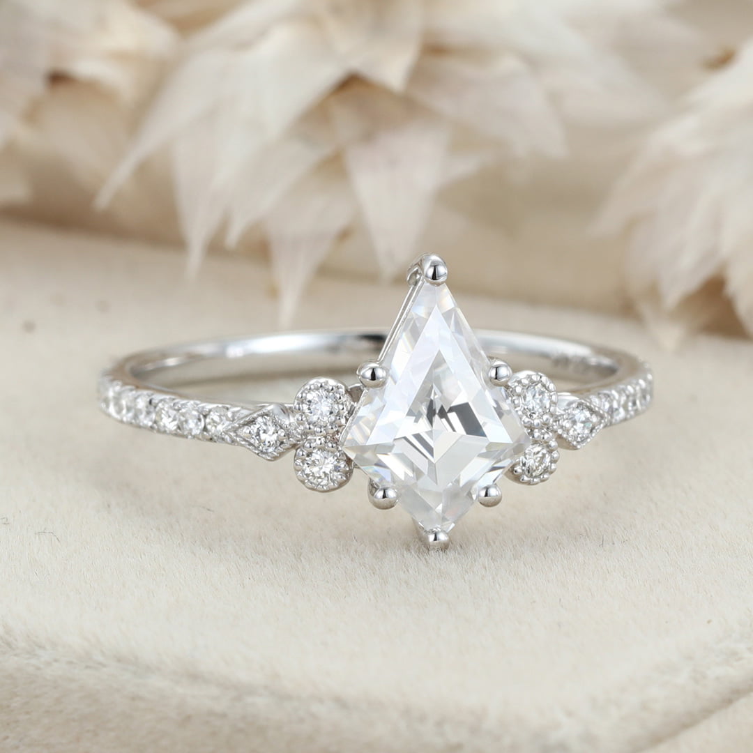 Unique Kite Cut Moissanite Engagement Ring Round Cluster Diamond Wedding Ring14K Solid Gold