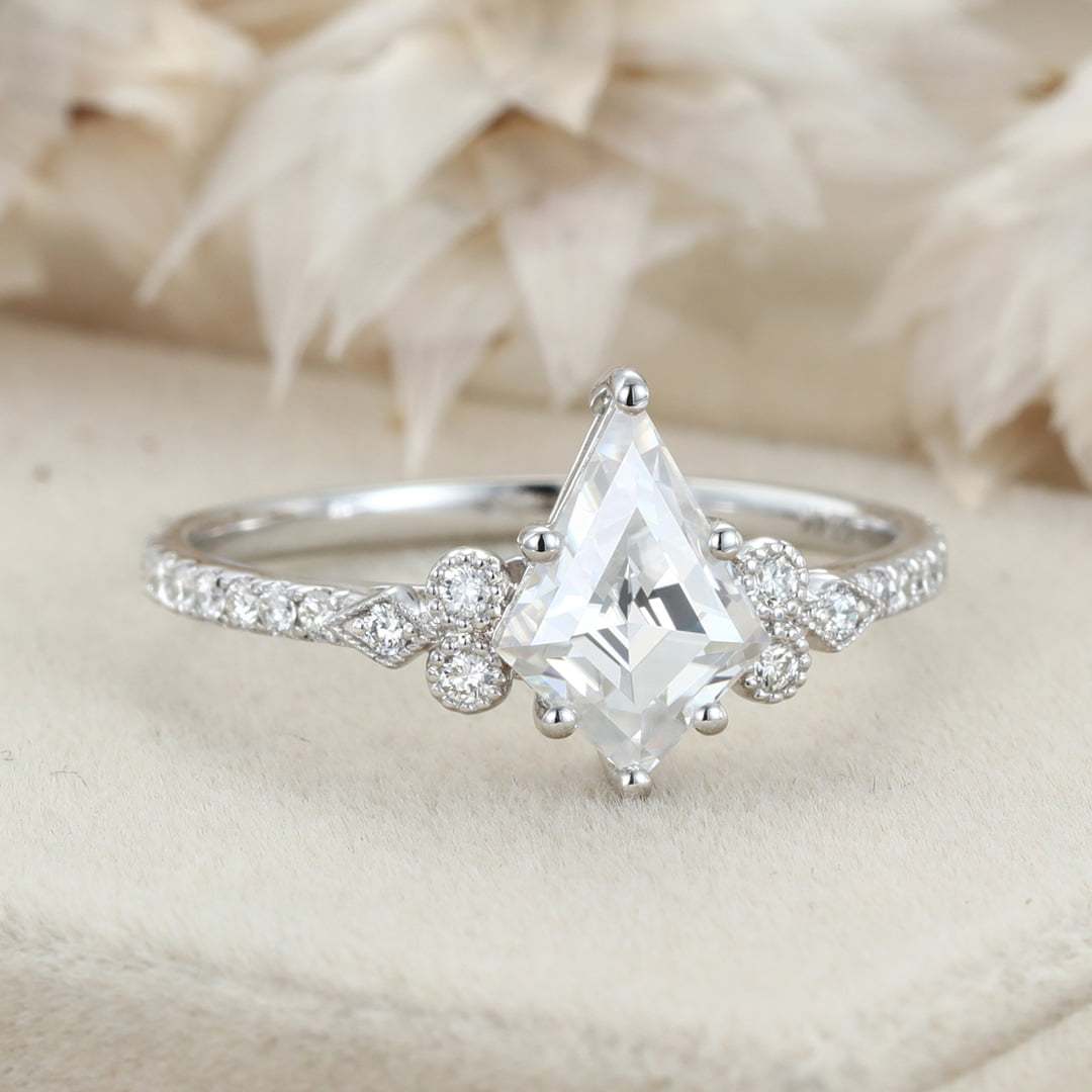 Unique Kite Cut Moissanite Engagement Ring Round Cluster Diamond Wedding Ring14K Solid Gold