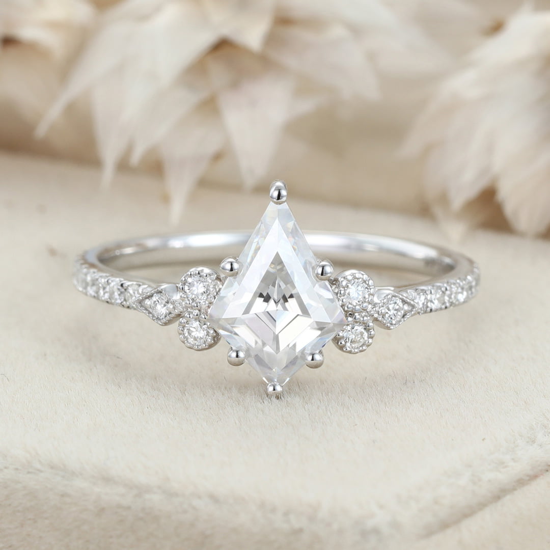 Unique Kite Cut Moissanite Engagement Ring Round Cluster Diamond Wedding Ring14K Solid Gold