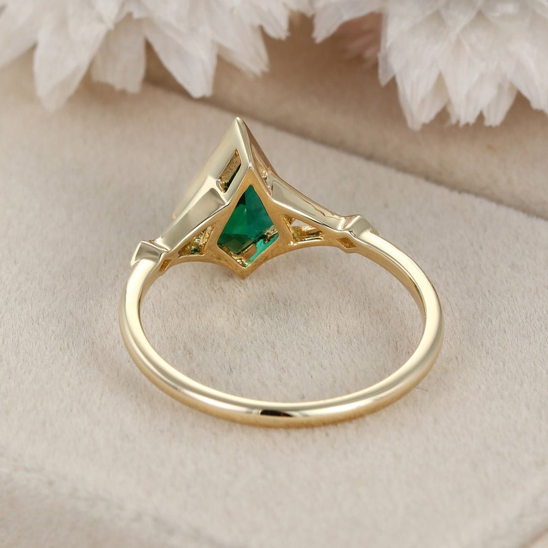 Unique kite cut Lab Emerald engagement ring art deco diamond wedding band 14k Yellow gold moissanite engagement ring anniversary gift ring