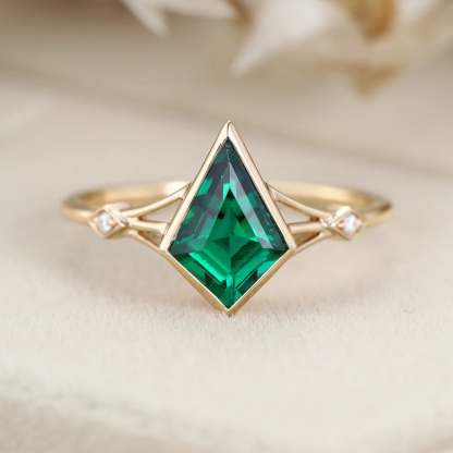 Unique kite cut Lab Emerald engagement ring art deco diamond wedding band 14k Yellow gold moissanite engagement ring anniversary gift ring