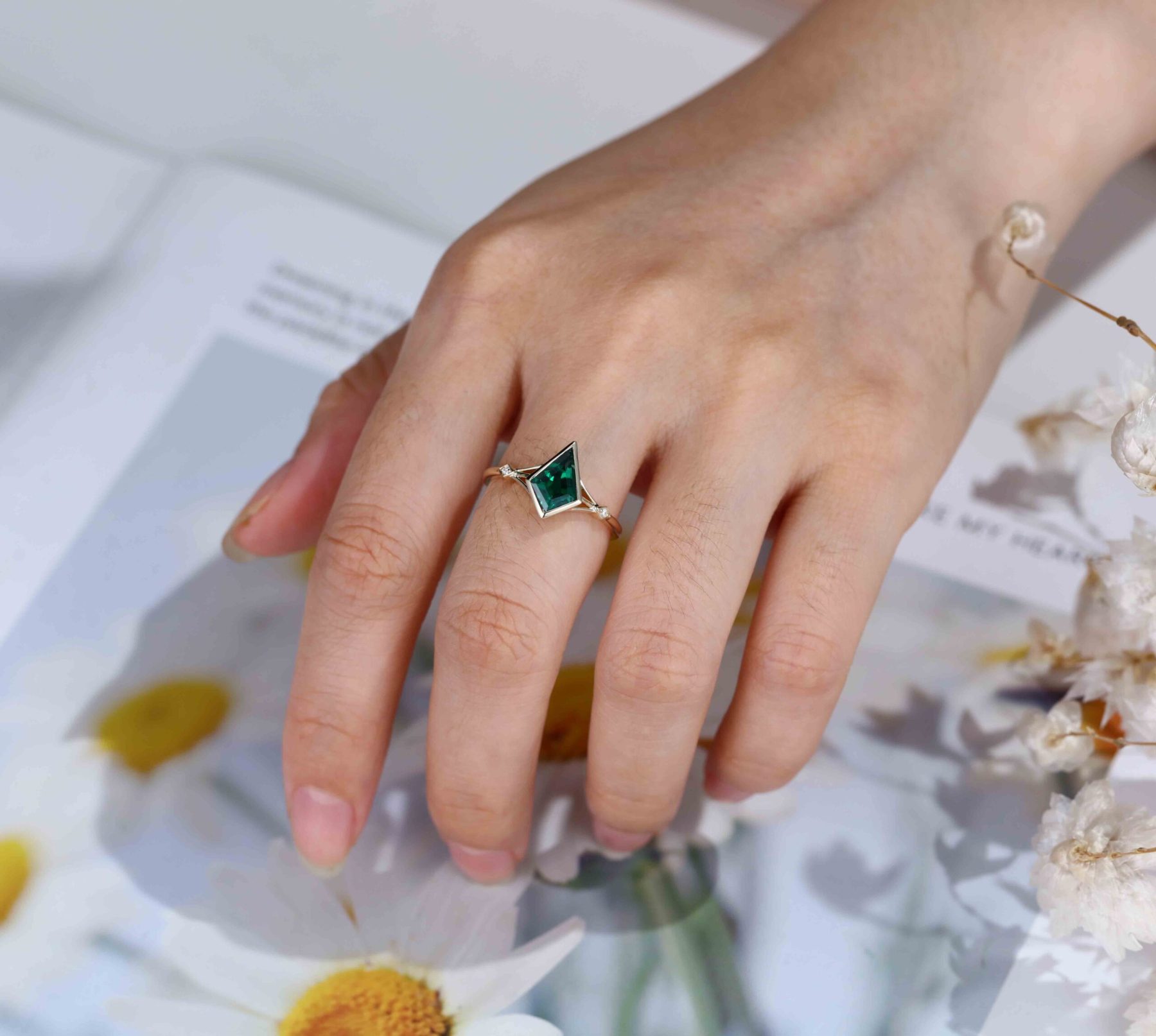 Unique kite cut Lab Emerald engagement ring art deco diamond wedding band 14k Yellow gold moissanite engagement ring anniversary gift ring