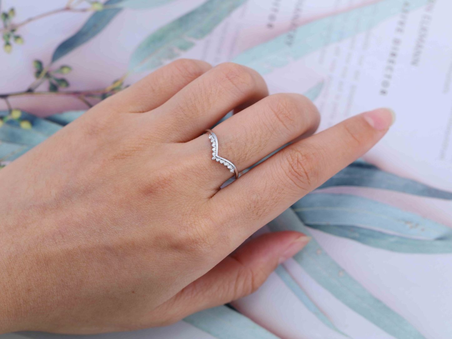 Vintage Diamondn Wedding Band Women Band 14K Solid Gold Unique Curved Wedding Ring Promise Ring