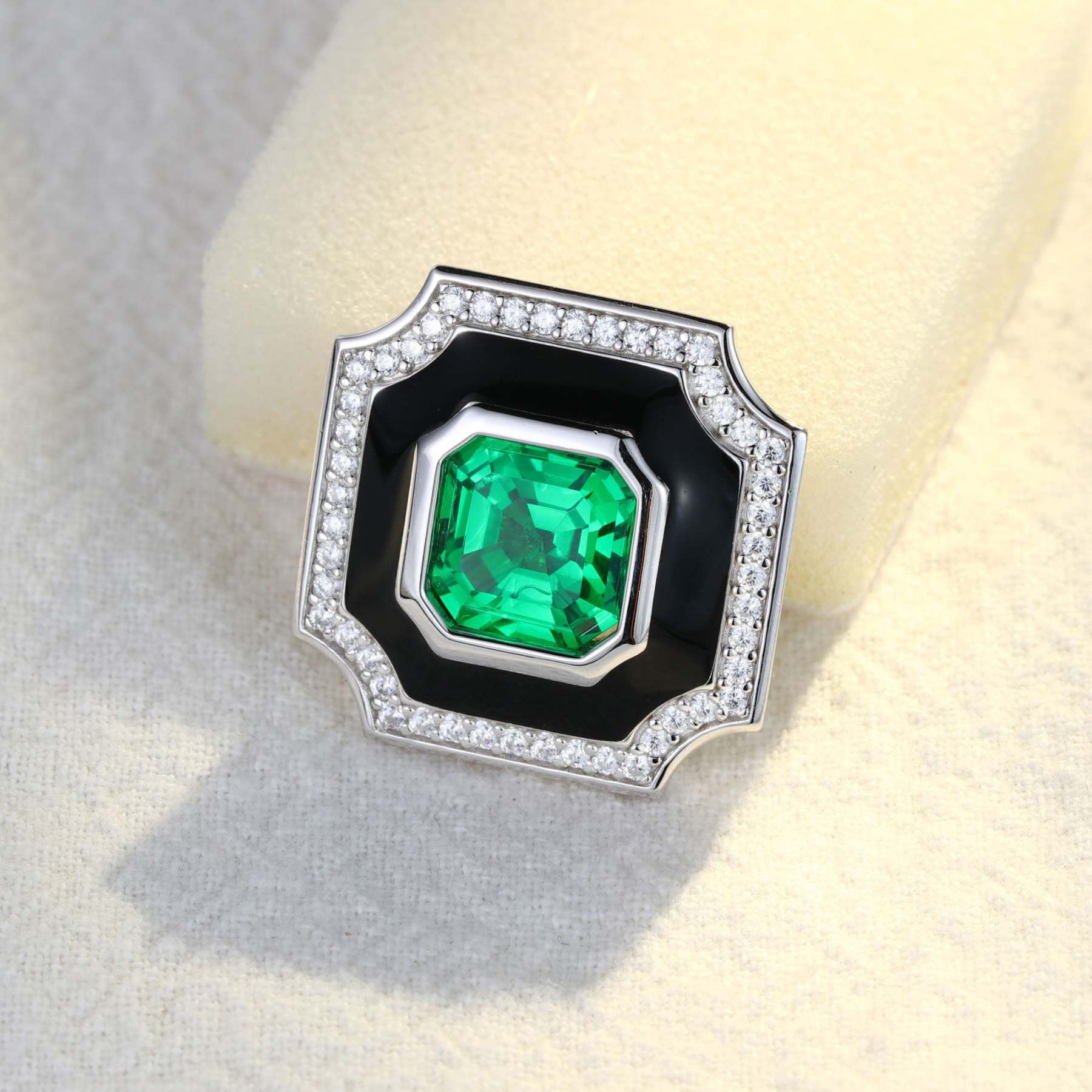 Vintage Emerald Brooch Octagon Shape Enameled Pedant Pins 14K White Gold Multi Halo Beautiful Brooch