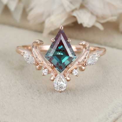 Vintage Kite Cut Alexandrite Engagement Ring Rose Gold Leaf Vine Marquise Cut Diamond Moissanite Ring Unique Bridal Wedding Ring For Women