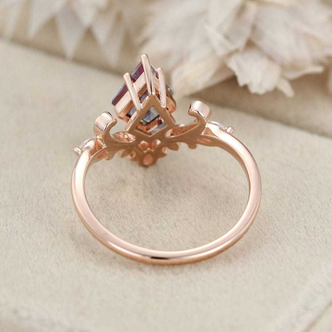 Vintage Kite Cut Alexandrite Engagement Ring Rose Gold Leaf Vine Marquise Cut Diamond Moissanite Ring Unique Bridal Wedding Ring For Women