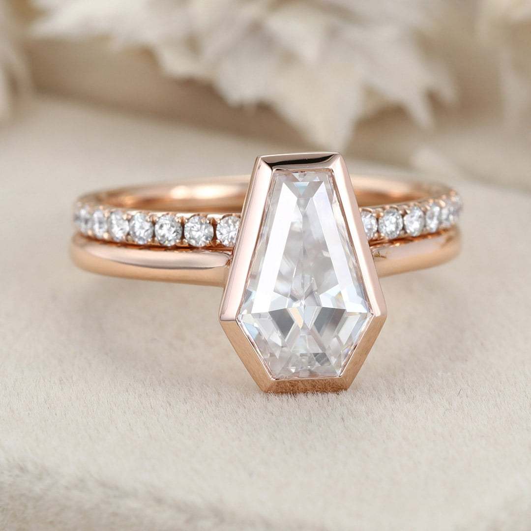 Vintage Moissanite Bridal Set Hidden Halo Coffin Cut 1.8CT Moissanite Ring Multi-Stone Matching Rings Diamond Wedding Ring Rose Gold Ring
