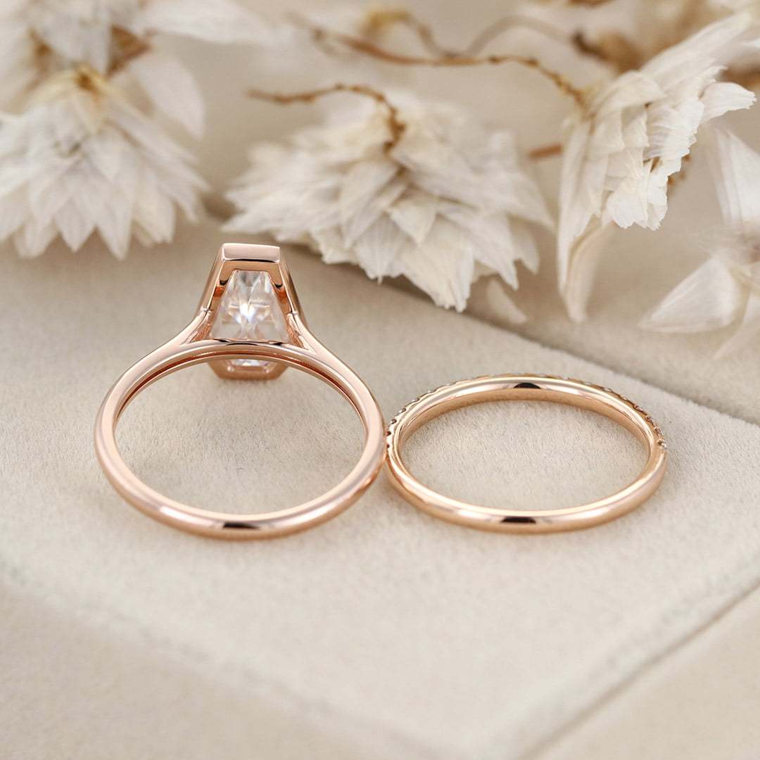 Vintage Moissanite Bridal Set Hidden Halo Coffin Cut 1.8CT Moissanite Ring Multi-Stone Matching Rings Diamond Wedding Ring Rose Gold Ring