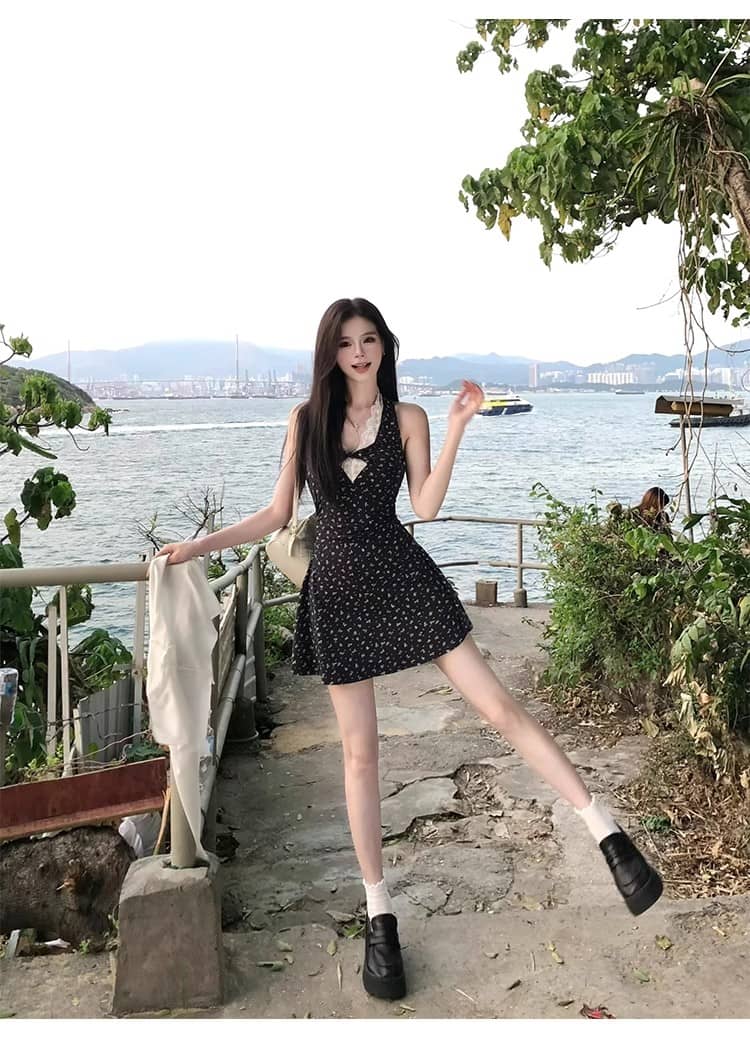 Floral Sweetheart Neck French Dress