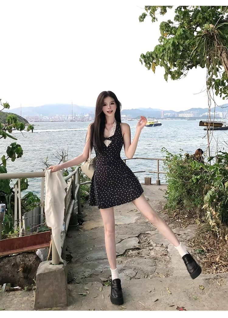 Floral Sweetheart Neck French Dress