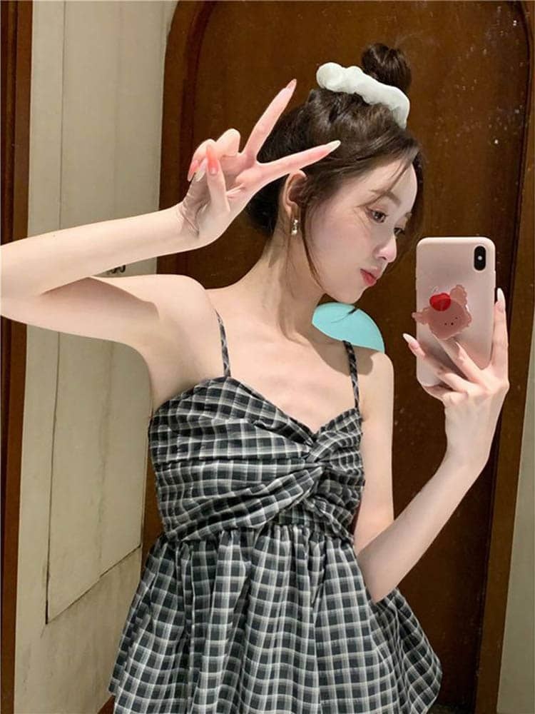 Twist design checkout camisole