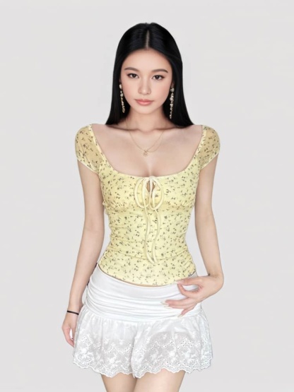 Floral Tie-Front Tee